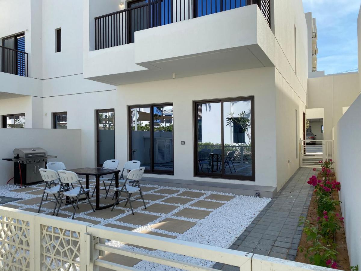 פוג'יירה The White Villa מראה חיצוני תמונה